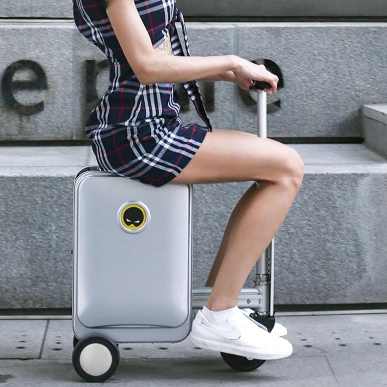 Electric suitcase smart driving luggage electric suitcase scooter with removable battery speed (1 Pc) Electric suitcase smart driving luggage electric suitcase scooter with removable battery speed (1 Pc)